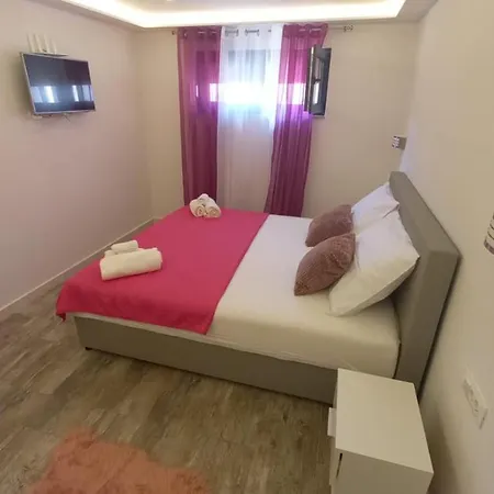 Villa *